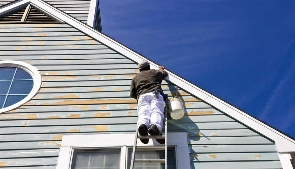 5 Common Signs of Siding Damage and How to Repair Them