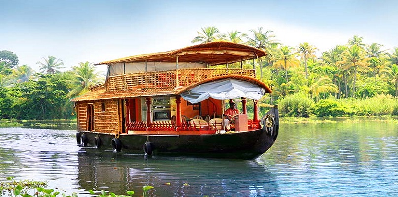 How Do Kerala Tour Packages Cater to Adventure Enthusiasts?