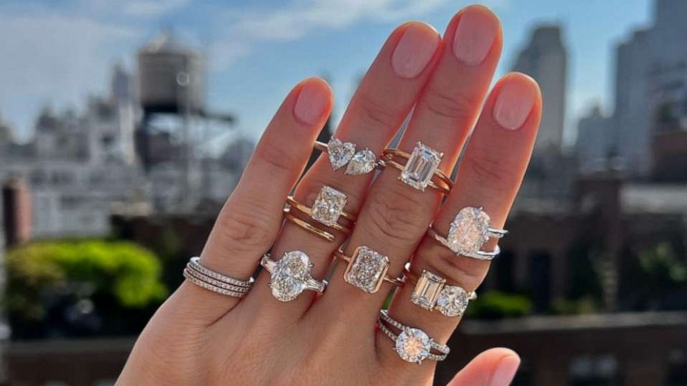 Ring Ceremony Jewelry Trends: Sparkling Accessories for the Big Day