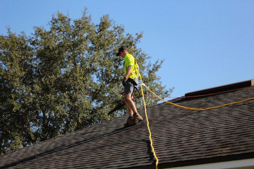 Tips to Hire an Experienced Roofing Contractor in Your Location