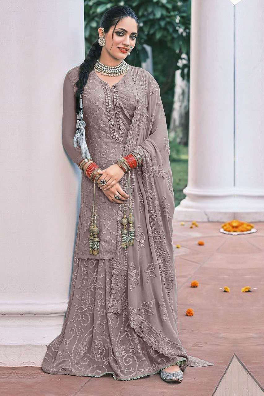 Shop Pakistani Suits online in the USA