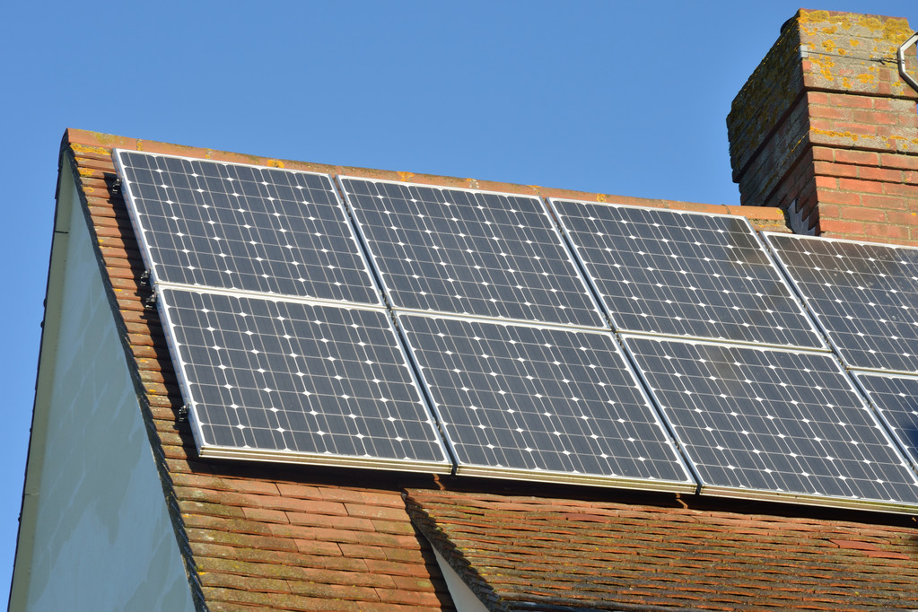 The Advantages of Solar Panels: Harnessing Renewable Energy for a Sustainable Future