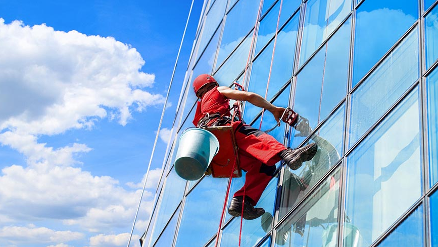 Exploring the Technology in Facade Cleaning Services