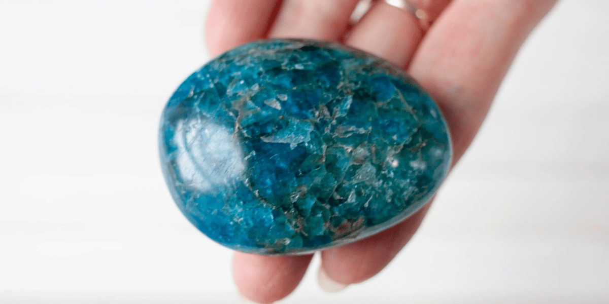 Apatite: Meanings, Properties and Powers