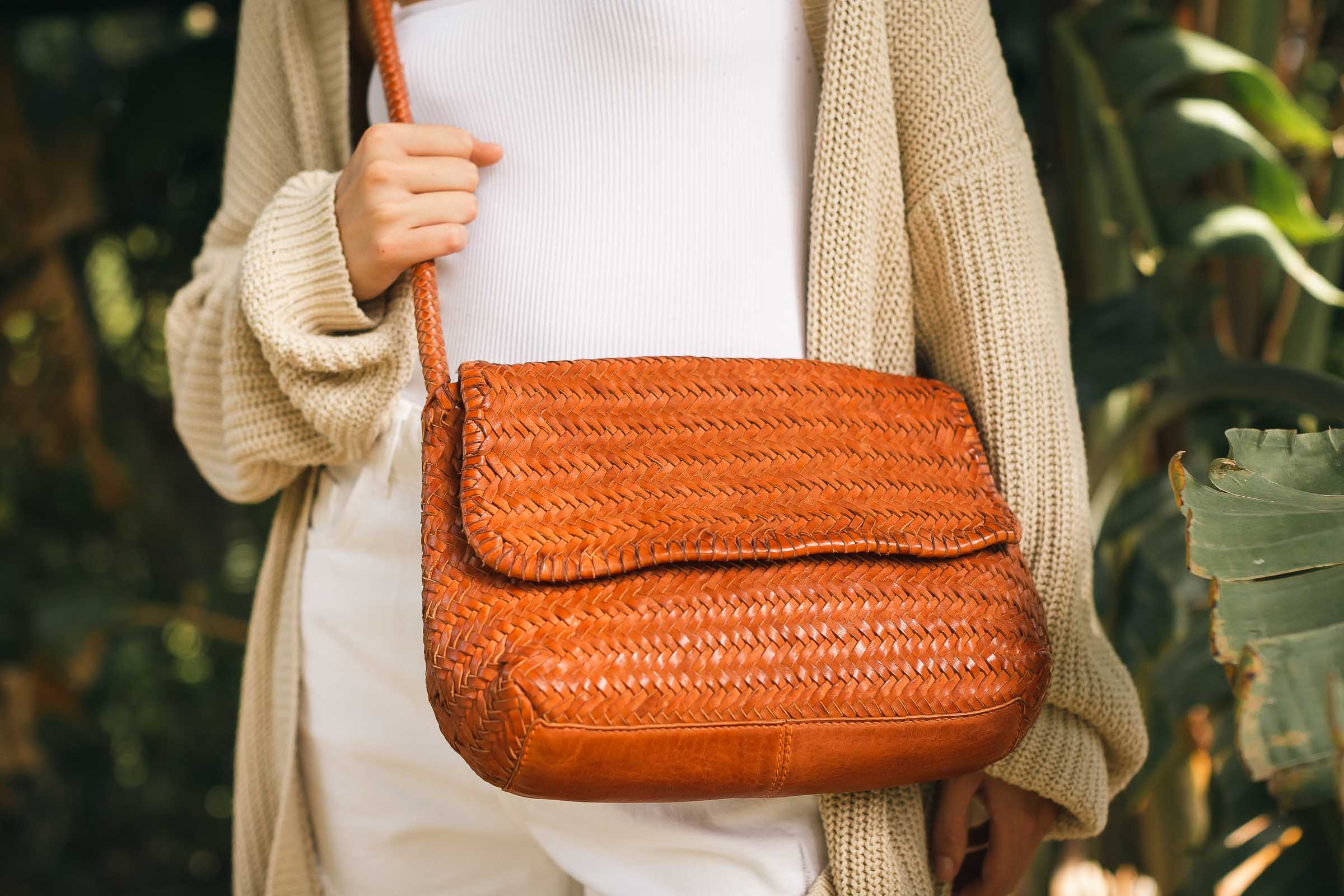 The Timeless Elegance of Women’s Leather Handbags