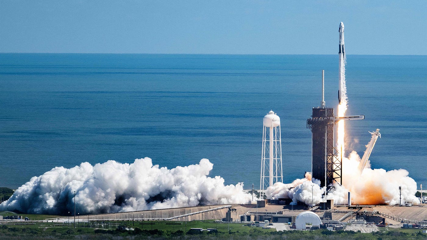 Emerging Titans in Space: A Look at the Best Private Spaceflight Companies