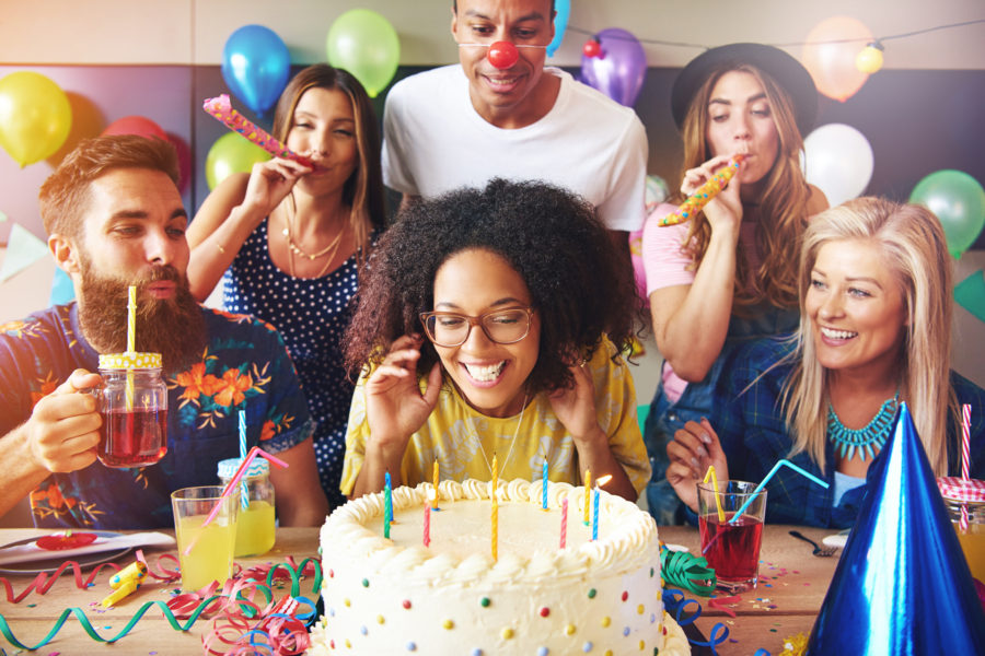 5 Tips to Throw A Birthday Party That You and Your Friends Will Remember Forever