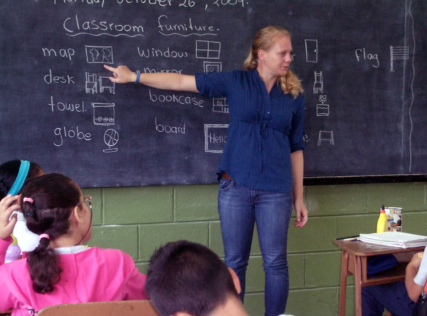 Unlocking Cultural Exchange: A Guide to Teaching English in Costa Rica