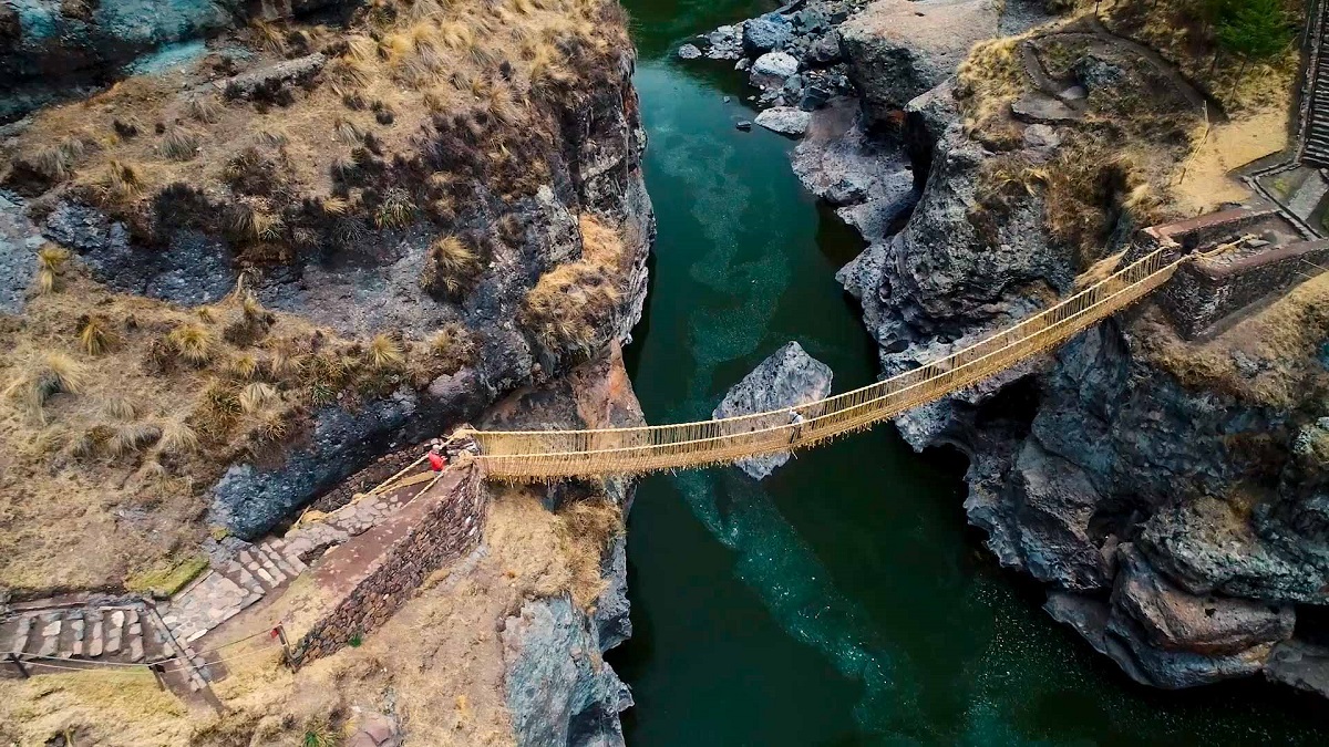 Exploring the Magic of Rope Bridges: A Journey of Adventure and Connection