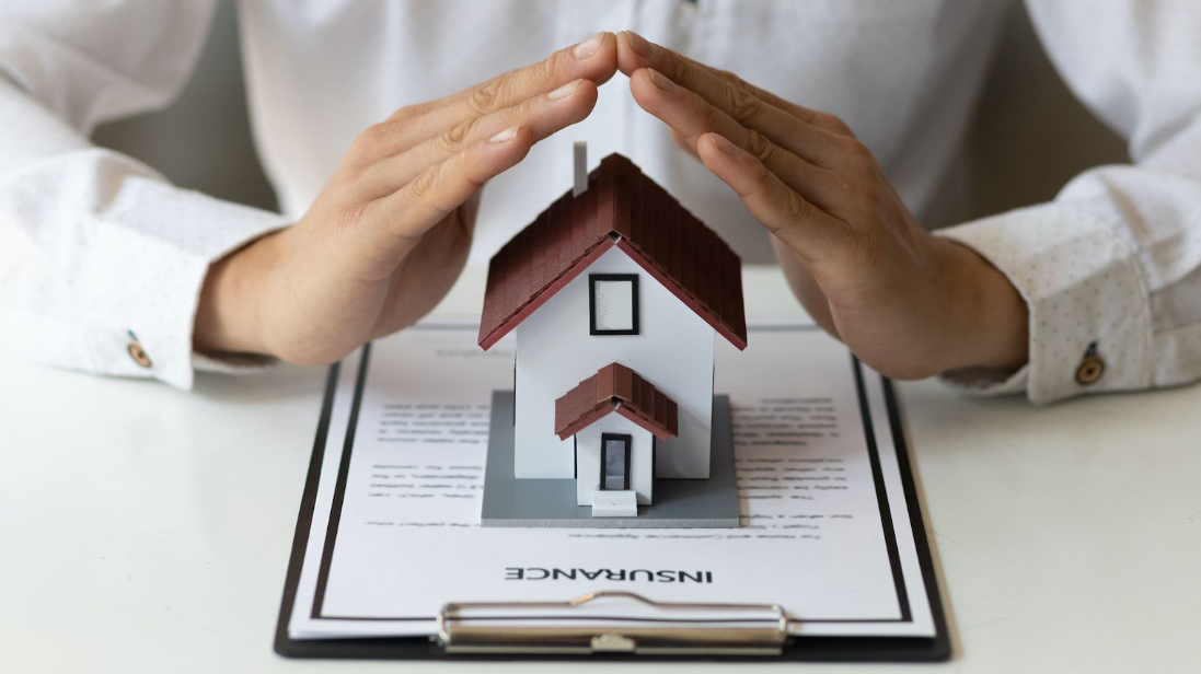 Navigating Homeowners Insurance Requirements