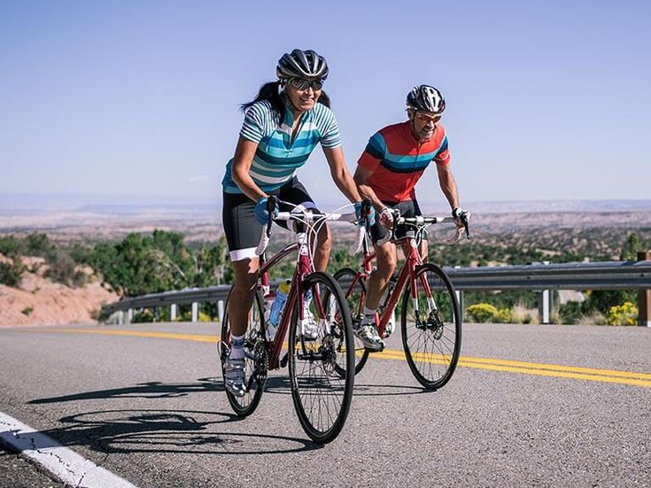 Cycle Style: Top Trends in Women’s Cycling Apparel for 2024