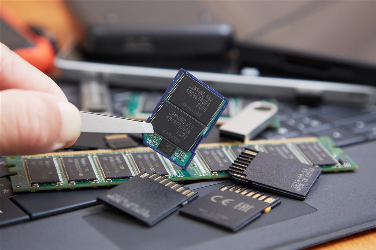 The Components of Memory Chip Expenses: Understanding the Market Examples and Effects