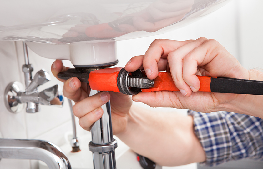 Benefits of Hiring a Commercial Plumber in Dallas for Washer & Dryer Installation and Conversion