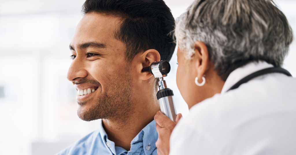 Navigating the World of Hearing Aids Online: A Comprehensive Guide