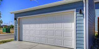 Calgary’s Garage Construction: Choosing the Right Materials for Durability