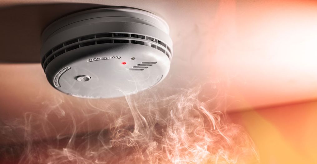 Guaranteeing Your Safety with Smoke Detectors in Queensland 