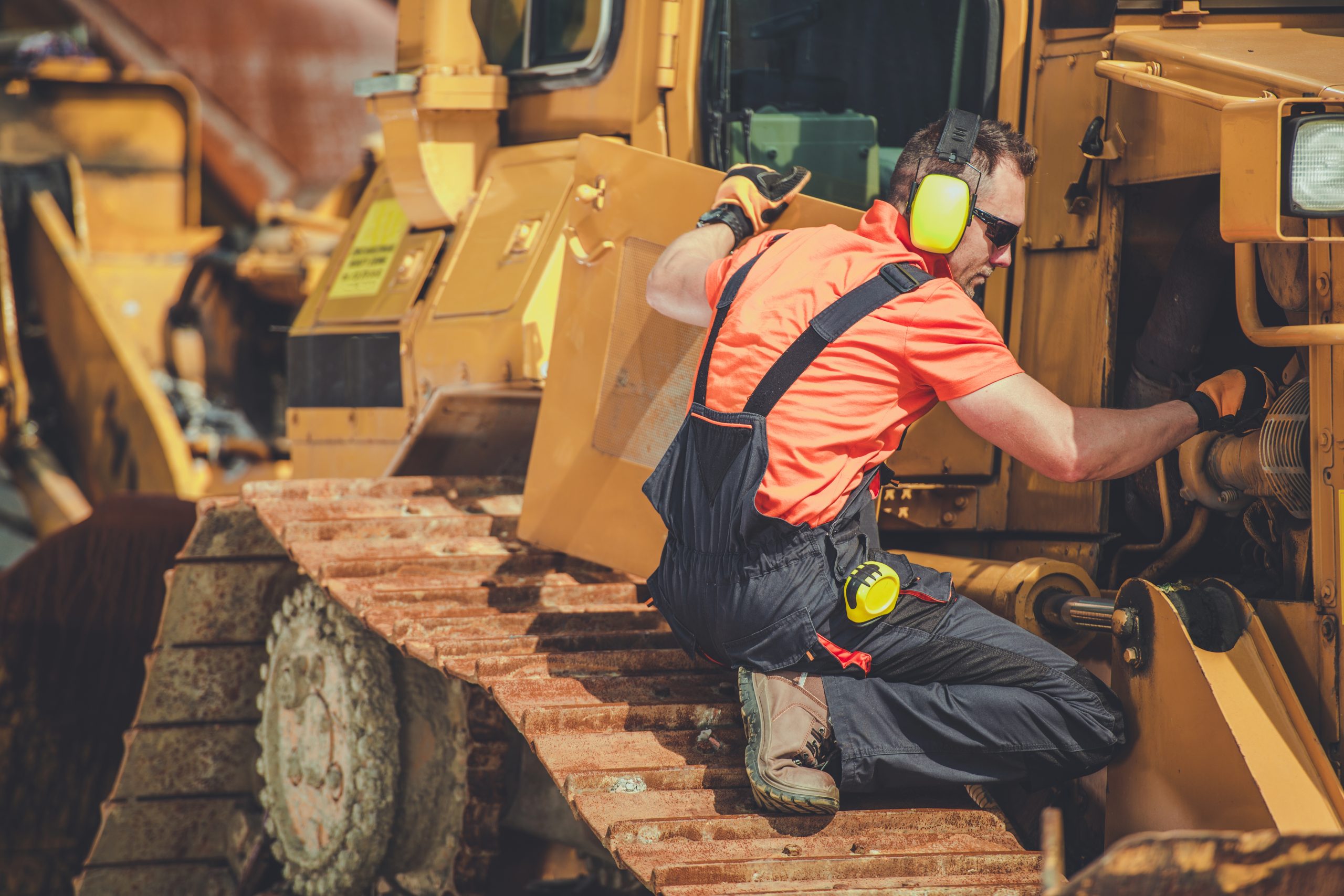 Crucial Upkeep Advice to Extend the Life of Your Rental Equipment