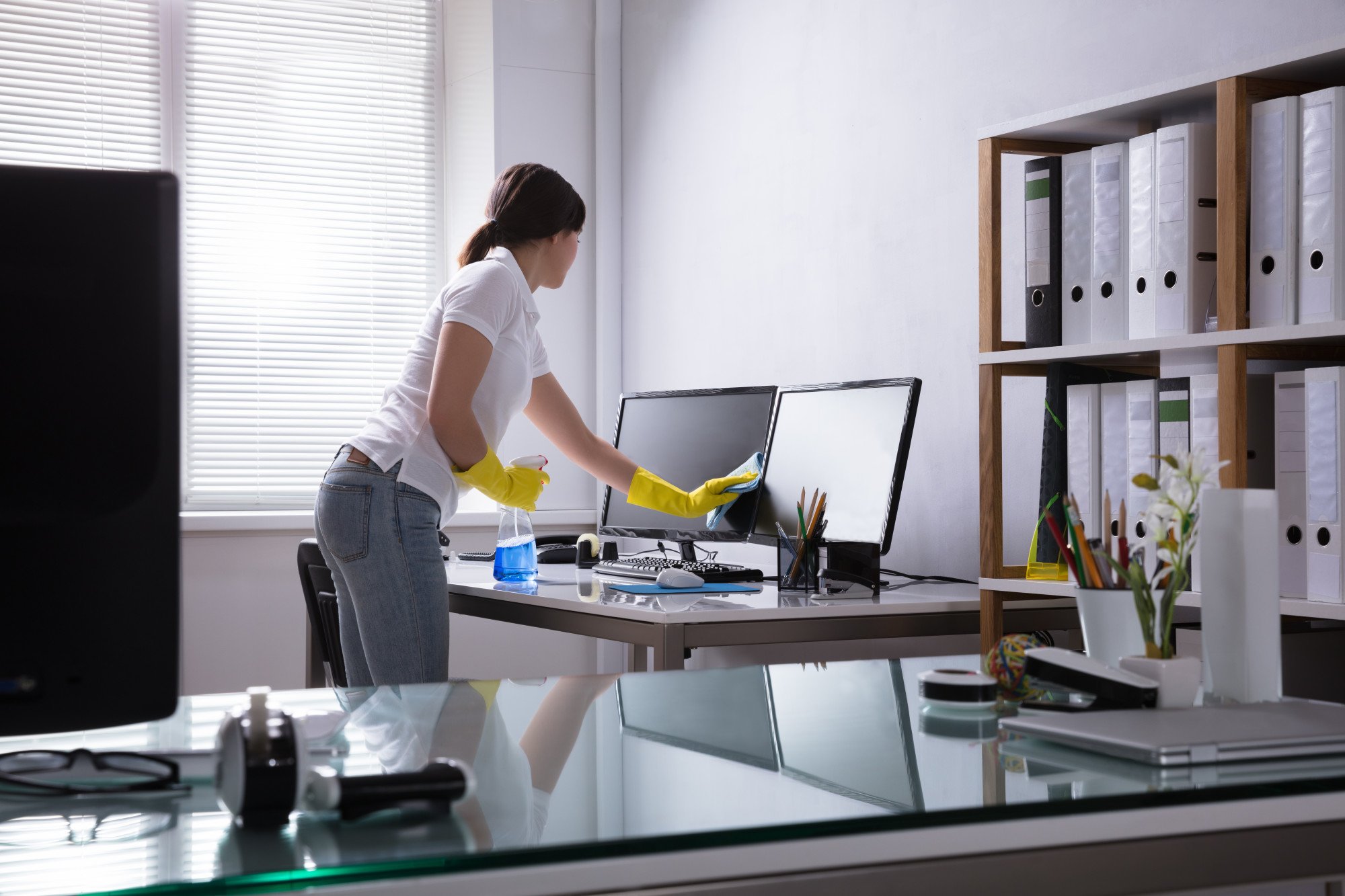 Best Practices for Maintaining a Clean and Productive Office Environment