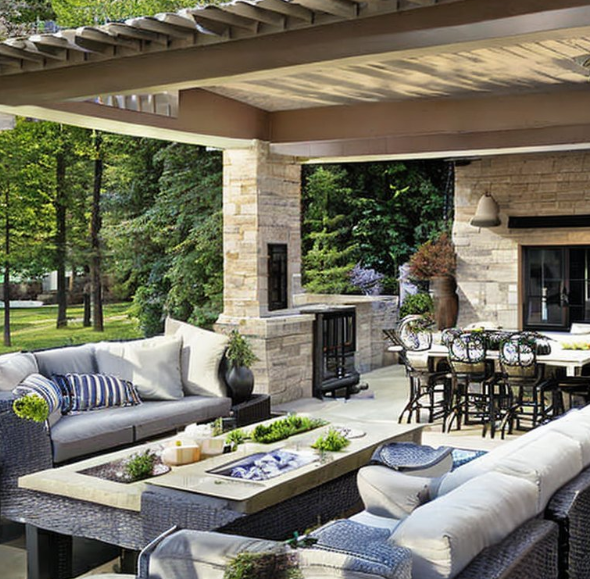 Transforming Your Backyard: A Guide to Outdoor Living Spaces and Fire Pits