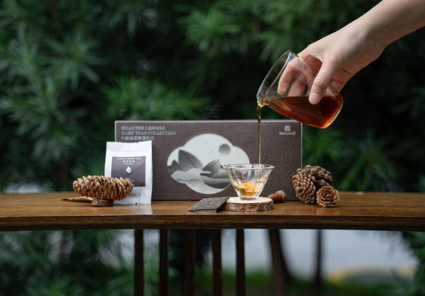 The Essence of Chinese Tea: A Sensory Journey with iteaworld