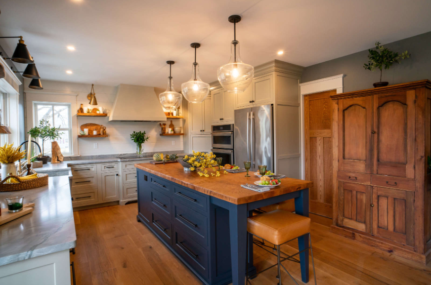 Transform Your Kitchen: Crafting Custom Cabinets for Modern Homes