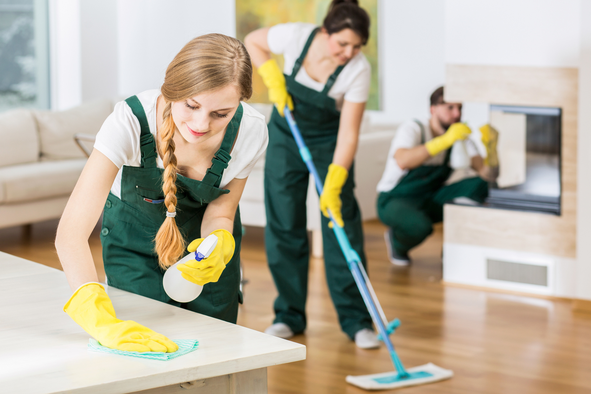 Maximizing Cleanliness: The Advantages of Routine House Cleaning Services