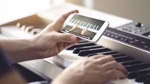 How Premium Piano Lessons for Adults Transform Your Music Journey